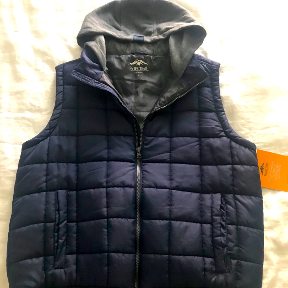 Men’s Hooded Vest **REDUCED**